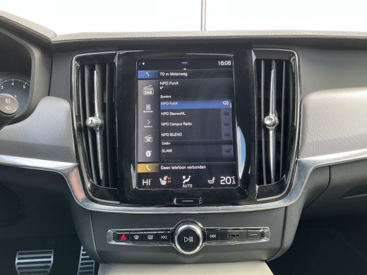 Volvo  V90 B4 Ultimate Dark Leer Memory Camera Carplay Stoel/Stuurverw NL-Auto Uitstraling! ActivLease financial lease