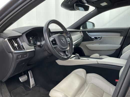 Volvo  V90 B4 Ultimate Dark Leer Memory Camera Carplay Stoel/Stuurverw NL-Auto Uitstraling! ActivLease financial lease