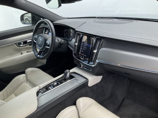 Volvo  V90 B4 Ultimate Dark Leer Memory Camera Carplay Stoel/Stuurverw NL-Auto Uitstraling! ActivLease financial lease