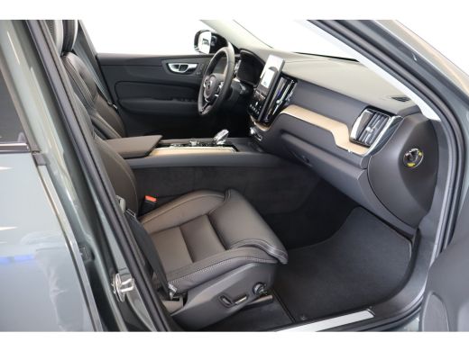 Volvo  XC60 T6 350PK Plus Dark | Nappa Leder | HUD | Panoramadak | HK Audio | 360 | 21'' | ActivLease financial lease