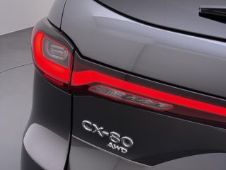 Mazda CX-80 2.5 e-SkyActiv PHEV Homura Plus 6p. |7 PERSOONS| ELEK. ACHTERKLEP | PANO| HEAD-UP | DODE HOEK| AD...