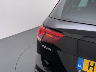 Volkswagen Tiguan 1.5 TSI ACT Comfortline Business | AUT. | PANO | ADAPTIVE CRUISE | STOELVERWARMING | ELEK. ACHTER...