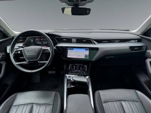 Audi Q8 e-tron 55 408pk quattro Advanced Edition Plus 115 kWh Parkeersensoren voor en achter | Lederen bekleding... ActivLease financial lease