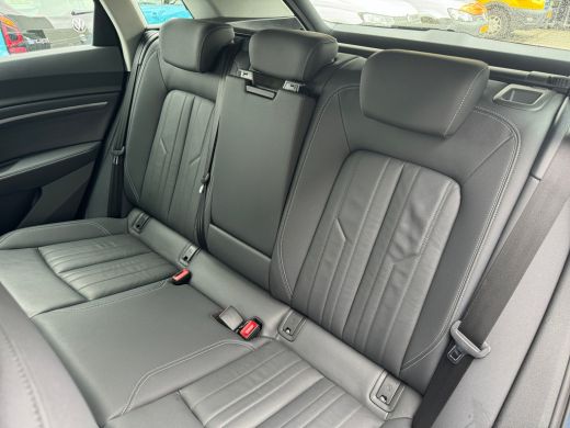 Audi Q8 e-tron 55 408pk quattro Advanced Edition Plus 115 kWh Parkeersensoren voor en achter | Lederen bekleding... ActivLease financial lease