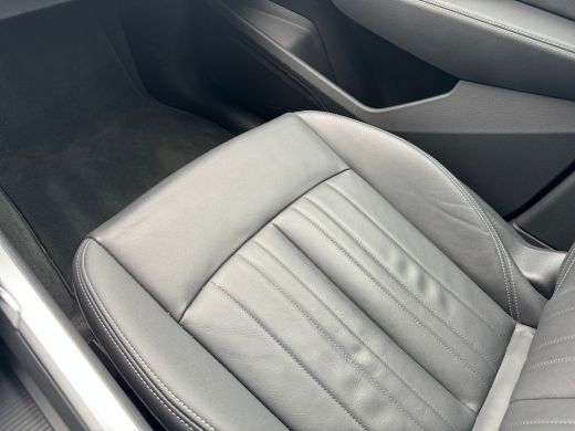 Audi Q8 e-tron 55 408pk quattro Advanced Edition Plus 115 kWh Parkeersensoren voor en achter | Lederen bekleding... ActivLease financial lease