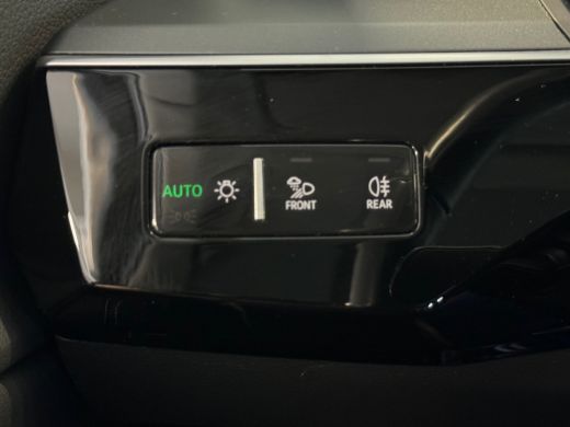 Audi Q8 e-tron 55 408pk quattro Advanced Edition Plus 115 kWh Parkeersensoren voor en achter | Lederen bekleding... ActivLease financial lease
