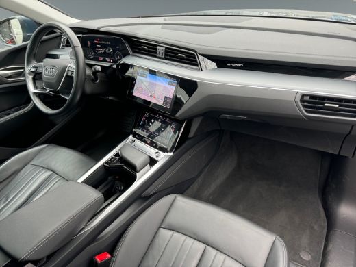Audi Q8 e-tron 55 408pk quattro Advanced Edition Plus 115 kWh Parkeersensoren voor en achter | Lederen bekleding... ActivLease financial lease