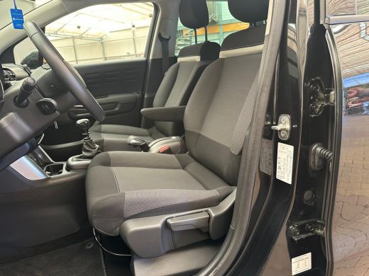 Citroën C3 Aircross 1.2 PureTech Shine Trekhaak | Climate | Camera | Parkeersensoren | Carplay | Navigatie | 17" Lich... ActivLease financial lease