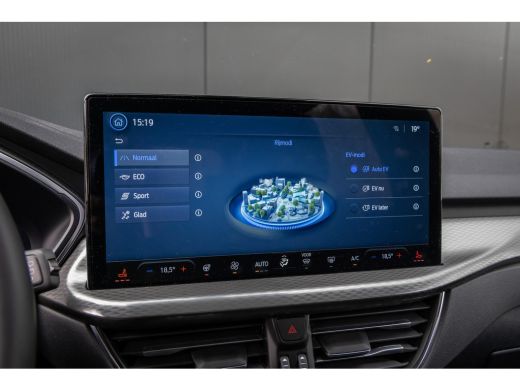 Ford Kuga 2.5 PHEV Titanium | Standkachel | Adaptieve cruise | Dodehoek detectie | Winter-pack | Trekhaak ActivLease financial lease