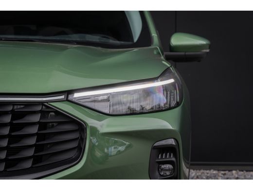 Ford Kuga 2.5 PHEV Titanium | Standkachel | Adaptieve cruise | Dodehoek detectie | Winter-pack | Trekhaak ActivLease financial lease