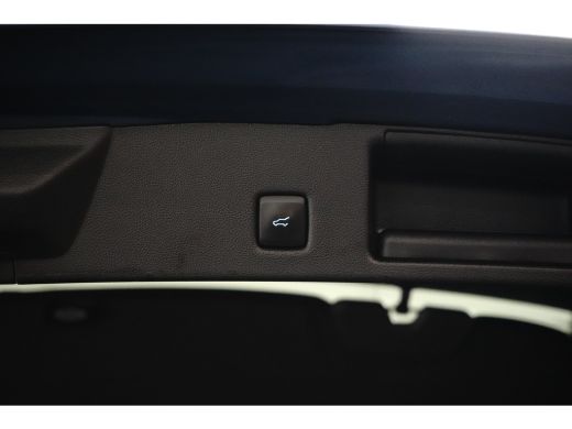 Ford Kuga 2.5PHEV 225pk Vignale | Pano | Elekt.Trekhaak | Driver ass.- Technology- & Winter Pack | 20"LMV ActivLease financial lease