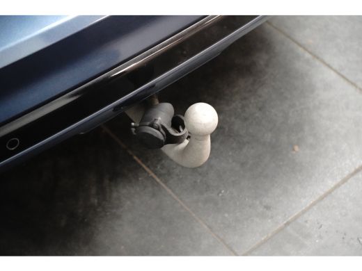 Ford Kuga 2.5PHEV 225pk Vignale | Pano | Elekt.Trekhaak | Driver ass.- Technology- & Winter Pack | 20"LMV ActivLease financial lease