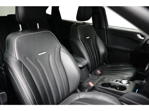 Ford Kuga 2.5PHEV 225pk Vignale | Pano | Elekt.Trekhaak | Driver ass.- Technology- & Winter Pack | 20"LMV ActivLease financial lease