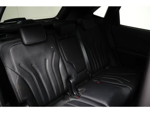 Ford Kuga 2.5PHEV 225pk Vignale | Pano | Elekt.Trekhaak | Driver ass.- Technology- & Winter Pack | 20"LMV ActivLease financial lease