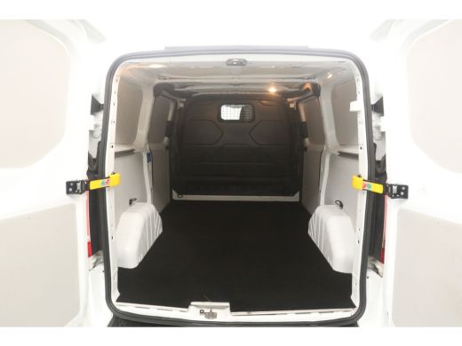 Ford Transit Custom 2.0 TDCI L1H1 | Airco | Cruise | 3 Zits | Trekhaak | 2xSchuifdeur | Stoelverw. | Parkeersens. ActivLease financial lease