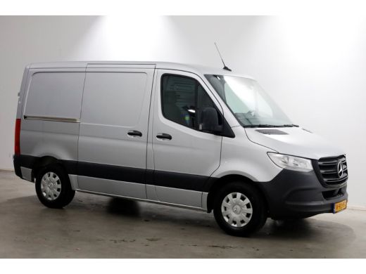 Mercedes-Benz Sprinter 311 CDI 115pk RWD L1H1 Inrichting/Navi/Camera 08-2019 ActivLease financial lease