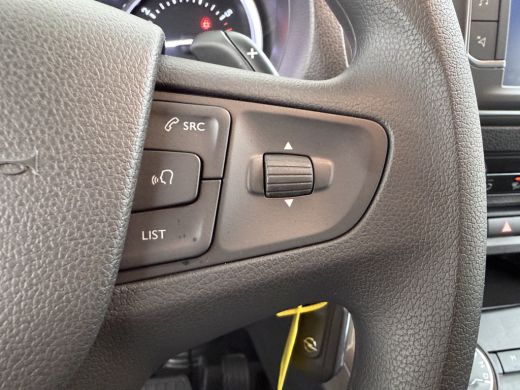 Opel Vivaro L2H1 180pk Automaat | BPM VRIJ | Bumpers in carrosseriekleur | Cruise control | Dodehoek detectie ActivLease financial lease