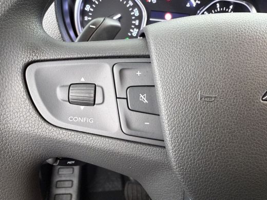 Opel Vivaro L2H1 180pk Automaat | BPM VRIJ | Bumpers in carrosseriekleur | Cruise control | Dodehoek detectie ActivLease financial lease