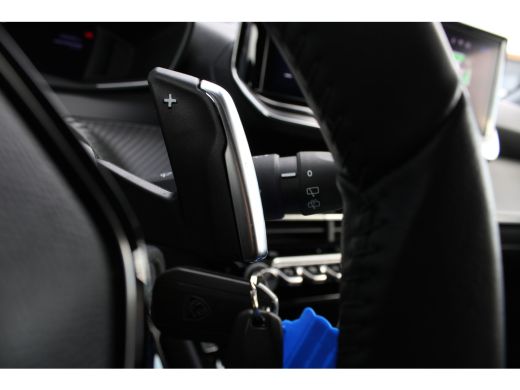 Peugeot 208 Hybrid 100 e-DCS6 Allure | Apple Carplay/Android Auto|telefoonintegratie premium | Armsteun voor ... ActivLease financial lease