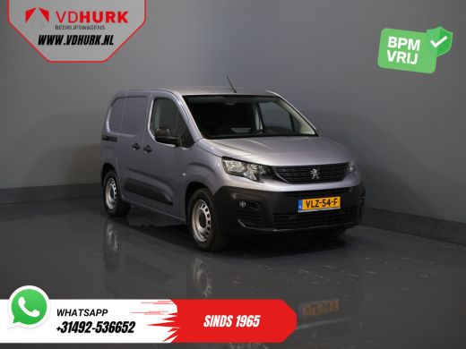 Peugeot e-Partner 50 kWh 280 km WLTP Snellader/ 3 Pers./ Standkachel/ Carplay/ Airco/ Cruise/ Navi/ PDC/ Trekhaak