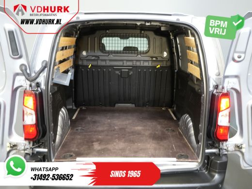 Peugeot e-Partner 50 kWh 280 km WLTP Snellader/ 3 Pers./ Standkachel/ Carplay/ Airco/ Cruise/ Navi/ PDC/ Trekhaak ActivLease financial lease