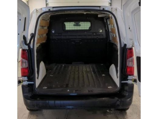 Peugeot Partner 1.2 Benzine 111PK Euro6 Premium / Airco / Navigatie / Cruise-ctr. / Schuifdeur + Raam / Radio mul... ActivLease financial lease