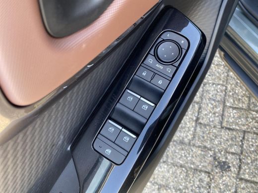 Suzuki e Vitara Style 61 kWh | Nieuwe auto !| Direct uit voorraad leverbaar | ActivLease financial lease