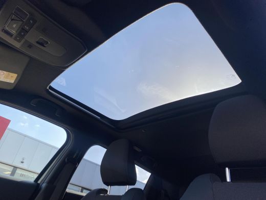 Suzuki e Vitara Style 61 kWh | Nieuwe auto !| Direct uit voorraad leverbaar | ActivLease financial lease