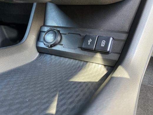 Suzuki e Vitara Style 61 kWh | Nieuwe auto !| Direct uit voorraad leverbaar | ActivLease financial lease