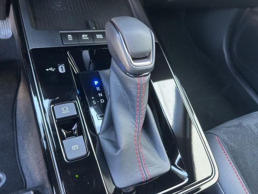 Toyota Corolla Cross Hybrid 180 GR Sport ActivLease financial lease