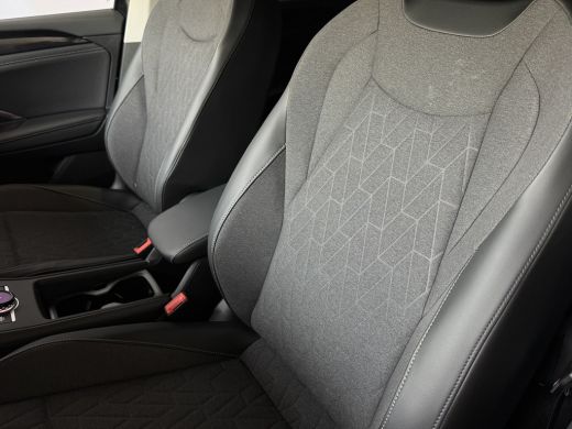 Volkswagen Tiguan 1.5 eHYBRID NW AUTO 2026 STOEL/STUUR VERW CAMERA VW.TREKHAAK TRAILER ASSIST ELEK.KLEP PHEV PLUG I... ActivLease financial lease