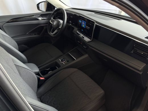 Volkswagen Tiguan 1.5 eHYBRID NW AUTO 2026 STOEL/STUUR VERW CAMERA VW.TREKHAAK TRAILER ASSIST ELEK.KLEP PHEV PLUG I... ActivLease financial lease