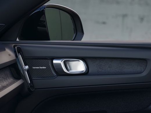 Volvo  EX40 Single Motor Extended Range Plus 82 kWh | Audio installatie premium | Elektrisch bedienbare achte... ActivLease financial lease