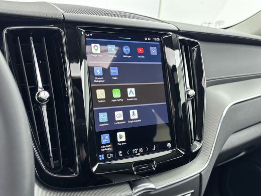 Volvo  XC60 T6 Recharge Ultra Dark | 20" Allseason | Trekhaak | Harman Kardon | Panoramadak | Head-up | Full ... ActivLease financial lease