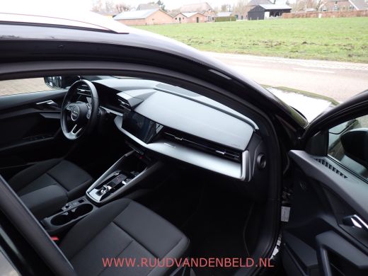 Audi A3 Sportback 35 TFSI Pro Line !! INCL 12 MAAND GARANTIE !! / ACC / CARPLAY ActivLease financial lease