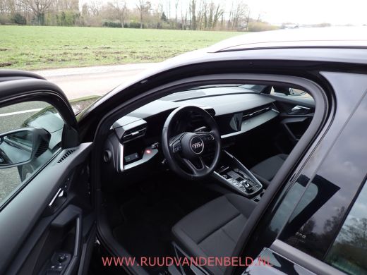 Audi A3 Sportback 35 TFSI Pro Line !! INCL 12 MAAND GARANTIE !! / ACC / CARPLAY ActivLease financial lease