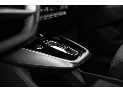 Audi Q4 e-tron 45 quattro Advanced edition 82 kWh | Achteruitrijcamera | ACC | Stoelverwarming | ActivLease financial lease