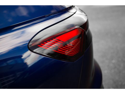 Audi Q4 e-tron 45 quattro Advanced edition 82 kWh | Achteruitrijcamera | ACC | Stoelverwarming | ActivLease financial lease