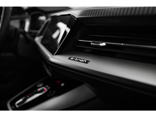 Audi Q4 e-tron 45 quattro Advanced edition 82 kWh | Achteruitrijcamera | ACC | Stoelverwarming | ActivLease financial lease