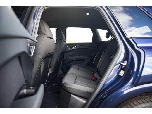 Audi Q4 e-tron 45 quattro Advanced edition 82 kWh | Achteruitrijcamera | ACC | Stoelverwarming | ActivLease financial lease