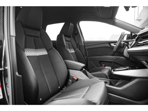 Audi Q4 e-tron 45 quattro Advanced edition 82 kWh | Achteruitrijcamera | ACC | Stoelverwarming | ActivLease financial lease