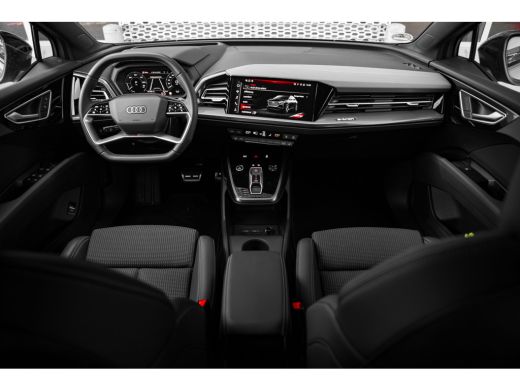 Audi Q4 Sportback e-tron 45 S Edition 82 kWh | Panoramadak | Trekhaak | HUD | 21" | Assistentiepakket Advanced | ActivLease financial lease
