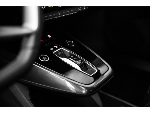 Audi Q4 Sportback e-tron 45 S Edition 82 kWh | Panoramadak | Trekhaak | HUD | 21" | Assistentiepakket Advanced | ActivLease financial lease