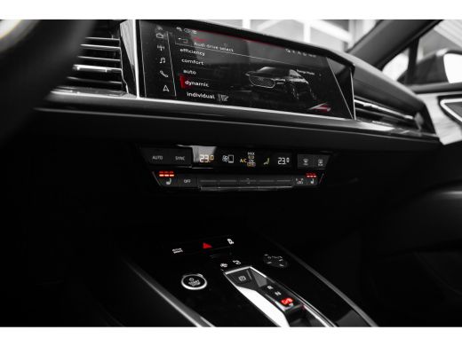 Audi Q4 Sportback e-tron 45 S Edition 82 kWh | Panoramadak | Trekhaak | HUD | 21" | Assistentiepakket Advanced | ActivLease financial lease