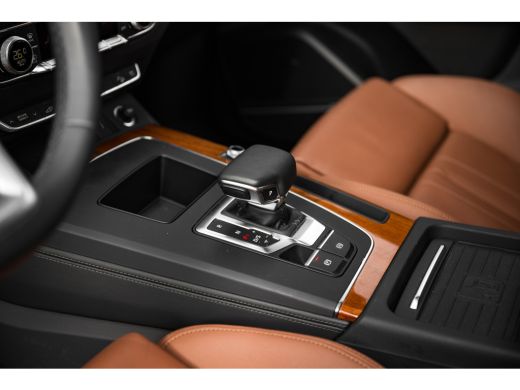 Audi Q5 55 TFSI e quattro Competition | Audi Exclusive | Panoramadak | Luchtvering | HUD | Bang & Olufsen... ActivLease financial lease