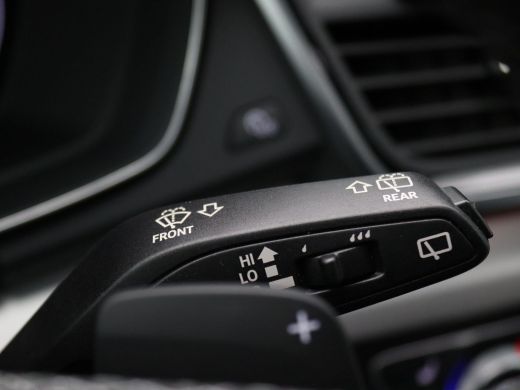 Audi Q5 Sportback 55 TFSI e S edition Competition 367PK S-Tronic Pano-Schuifdak, Trekhaak, Luchtvering, B... ActivLease financial lease