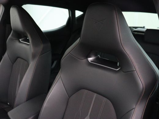 CUPRA Leon 1.4 eHybrid | SOH 90% | Carplay | Stoelverwarming | Adaptive cruise | Memory | Camera | Sfeerverl... ActivLease financial lease