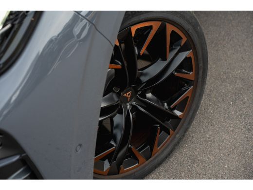 CUPRA Terramar 1.5 TSI e-Hybrid 272pk VZ Performance | Panoramadak | Sennheiser | Alcantara | 360 Camera | 20" ActivLease financial lease
