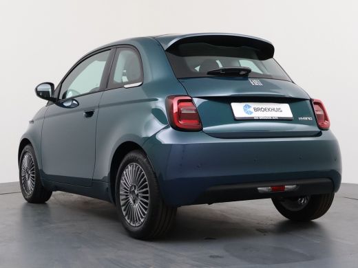 Fiat 500 Torino, (2026) | 10,25" touchscreen radio met Bluetooth, DAB & USB | Apple Carplay&reg; / Android Aut... ActivLease financial lease