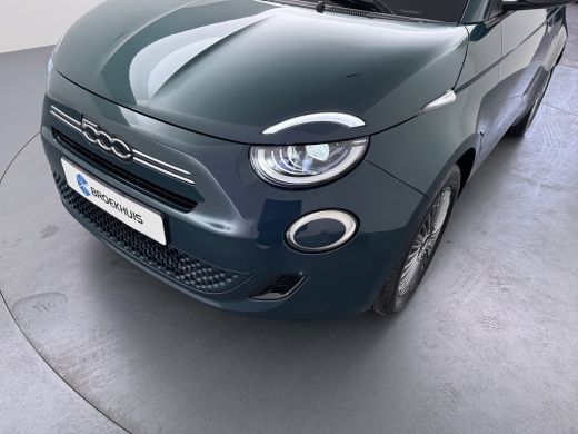 Fiat 500 Torino, (2026) | 10,25" touchscreen radio met Bluetooth, DAB & USB | Apple Carplay&reg; / Android Aut... ActivLease financial lease